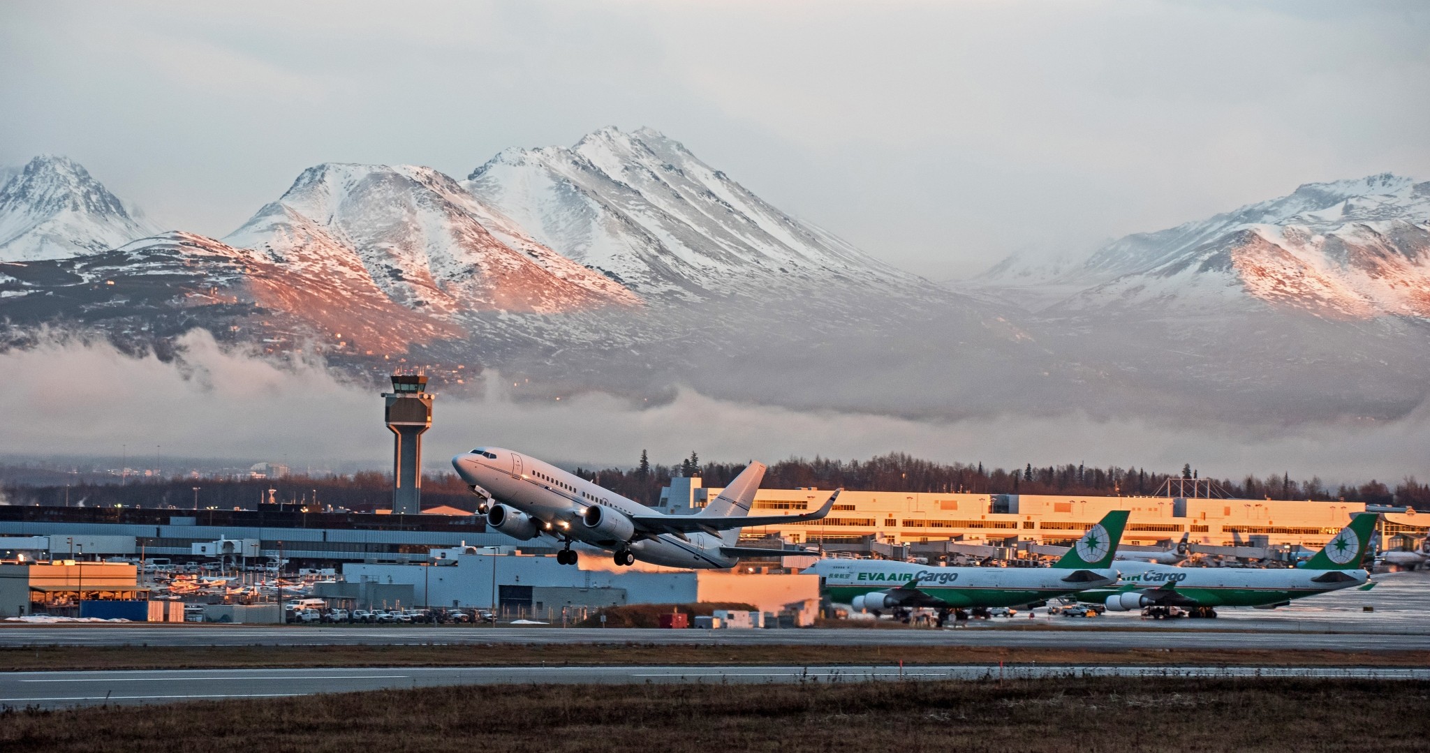 Anchorage International Airport Steps Up As Key Air Cargo Hub